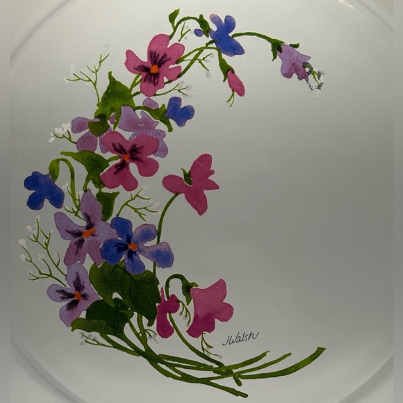 Vintage Avon Arcoroc France “Wild Violets” Salad Plates - Set of 6 - Picture 3 of 11